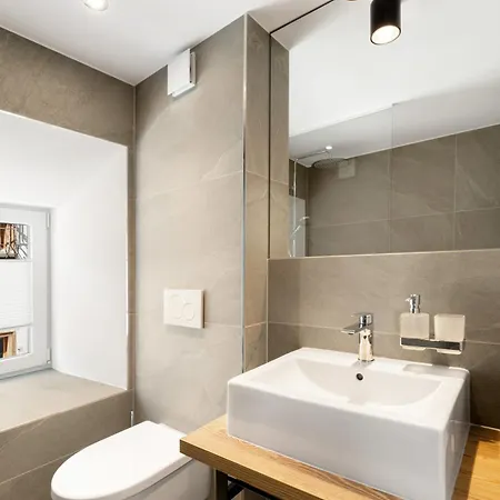 Апартаменты Pez Mez Mit Privater Sauna & 24 7 Self Check In *